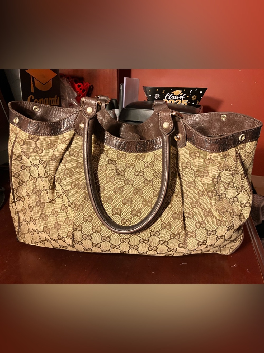 GUCCI Sukey  GUCCI GUCCISSIMA 211944 Medium Leather Tote Handbag Ivory with Gold